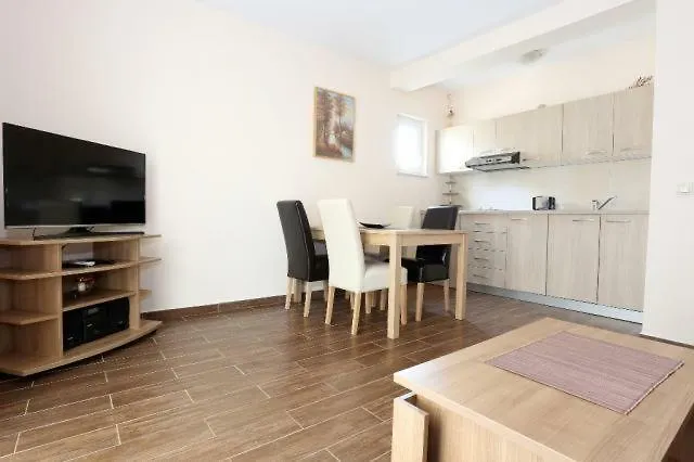Apartmani Lili Sukošan Chorwacja