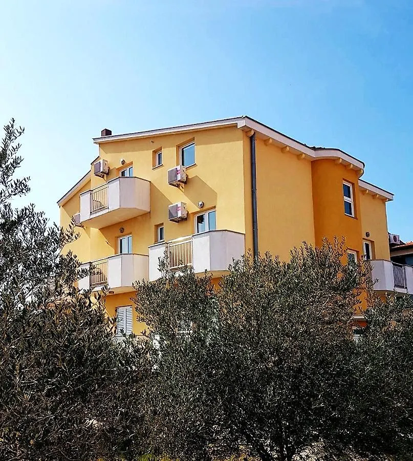 Apartmani Lili Sukošan